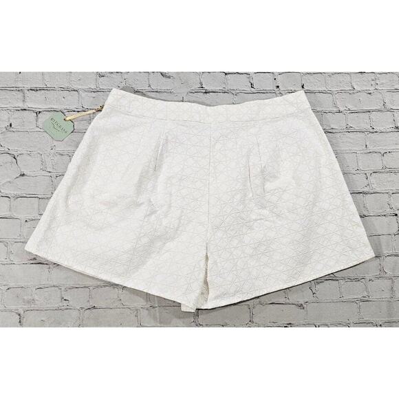 Ryegrass Quilted Pleated Shorts Off White Pockets WOMENS SIZE 16W - Picture 5 of 7